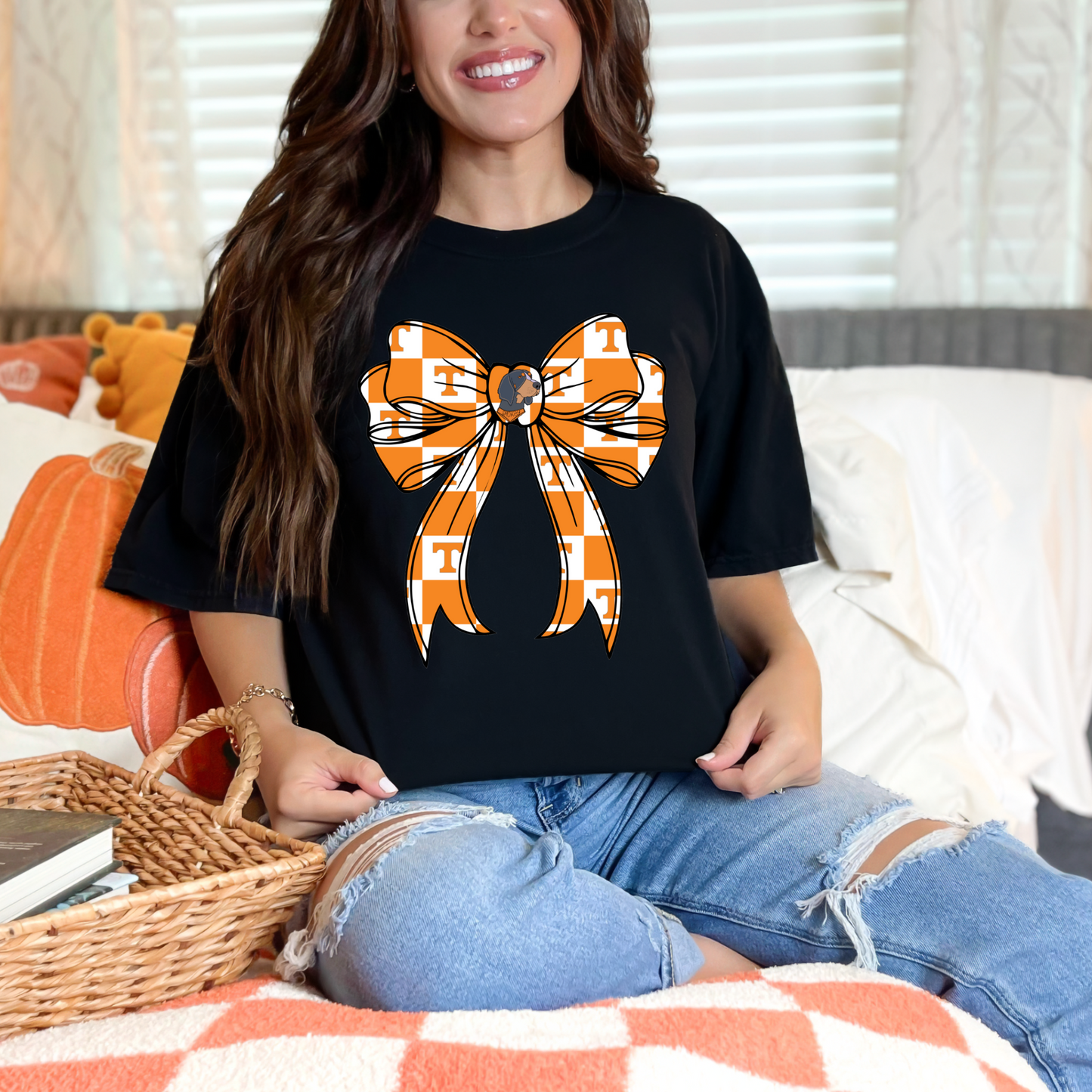 Tennessee Volunteers Bow T-Shirt | Smokey Mascot & Checkerboard Game Day T-Shirt