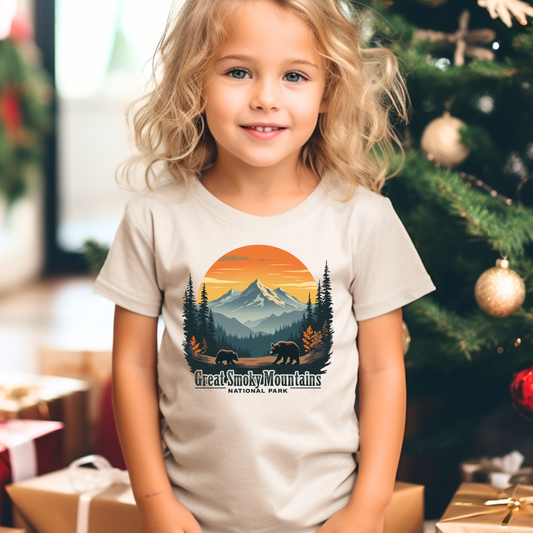 Great Smoky Mountains National Park Youth Shirt – Scenic Sunset Bear Graphic Tee